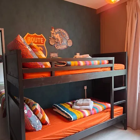 Chez Mikki Cassaniouze