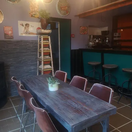 Chez Mikki