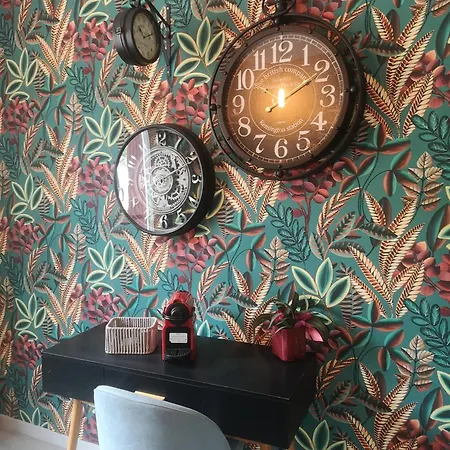 Chez Mikki Bed & Breakfast