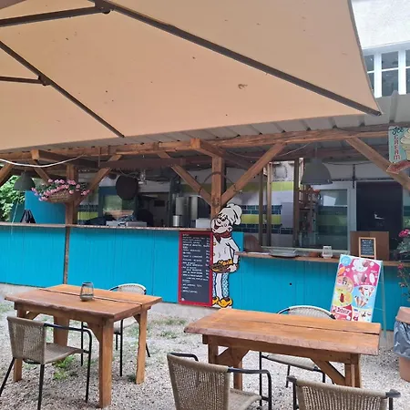 Nocleg ze śniadaniem Le Bistrot Du Lot Cassaniouze